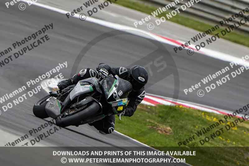 cadwell no limits trackday;cadwell park;cadwell park photographs;cadwell trackday photographs;enduro digital images;event digital images;eventdigitalimages;navarra;no limits trackdays;peter wileman photography;racing digital images;trackday digital images;trackday photos